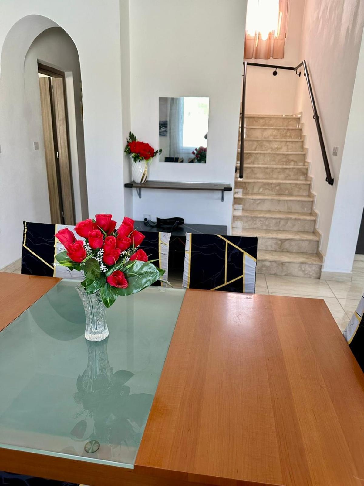 Michael Angelo Villa Paphos Bagian luar foto