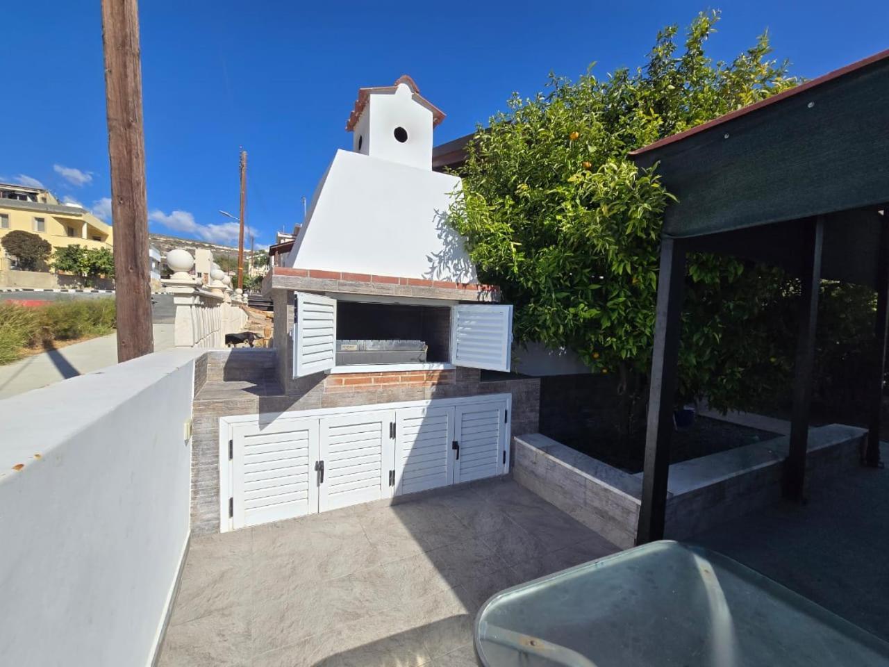 Michael Angelo Villa Paphos Bagian luar foto