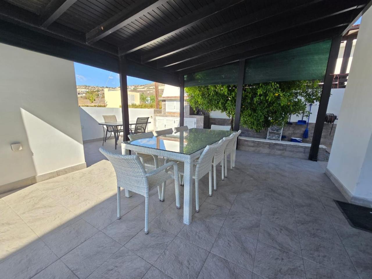 Michael Angelo Villa Paphos Bagian luar foto