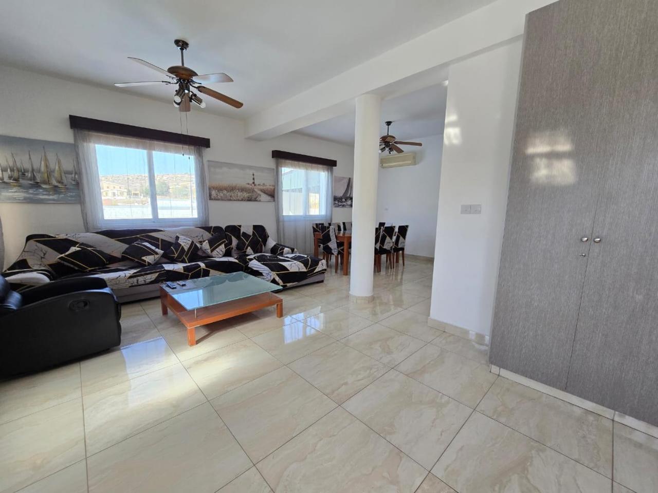 Michael Angelo Villa Paphos Bagian luar foto